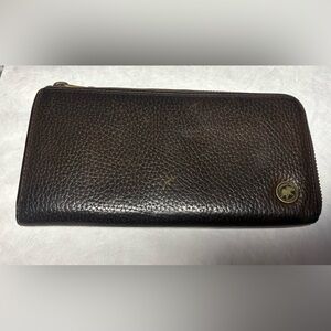 Hunting World Zip Around Brown Leather‎ Wallet